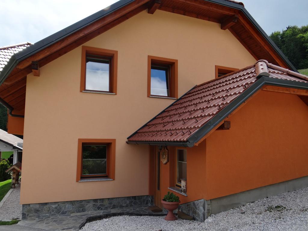 Apartments Trebusak Laze v Tuhinju Екстериор снимка