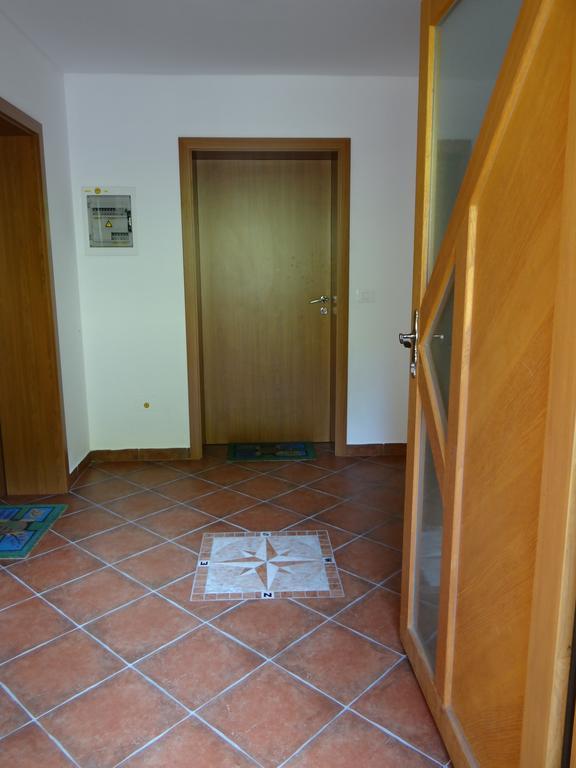 Apartments Trebusak Laze v Tuhinju Екстериор снимка