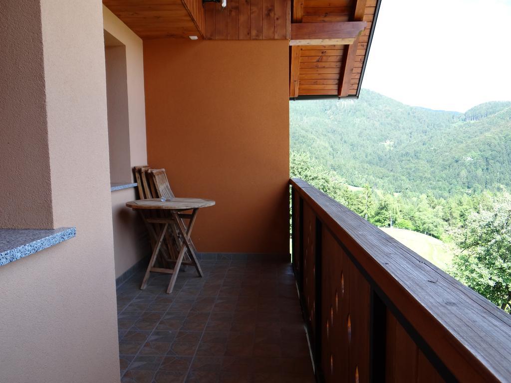 Apartments Trebusak Laze v Tuhinju Екстериор снимка