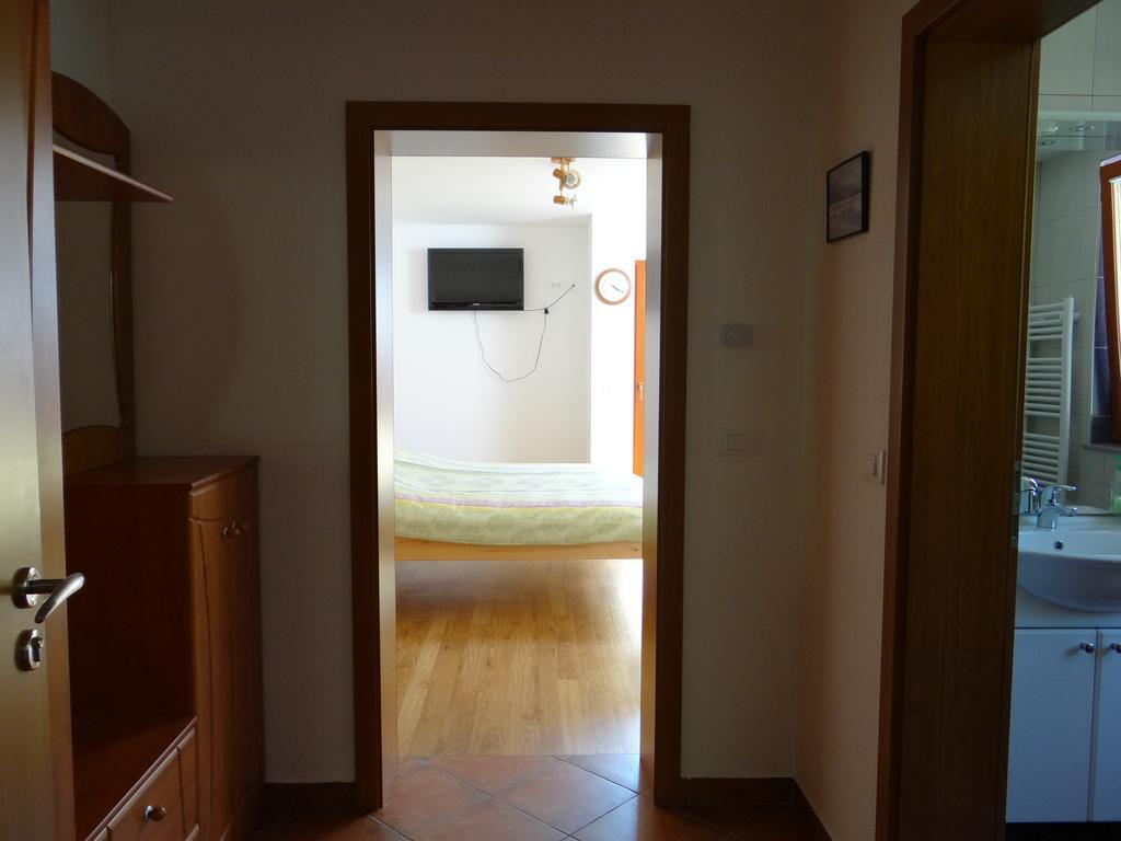 Apartments Trebusak Laze v Tuhinju Екстериор снимка